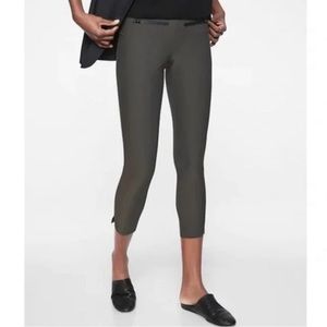 Athleta Stellar Crop Pants Gray Wide Waistband Front Pockets Size MP